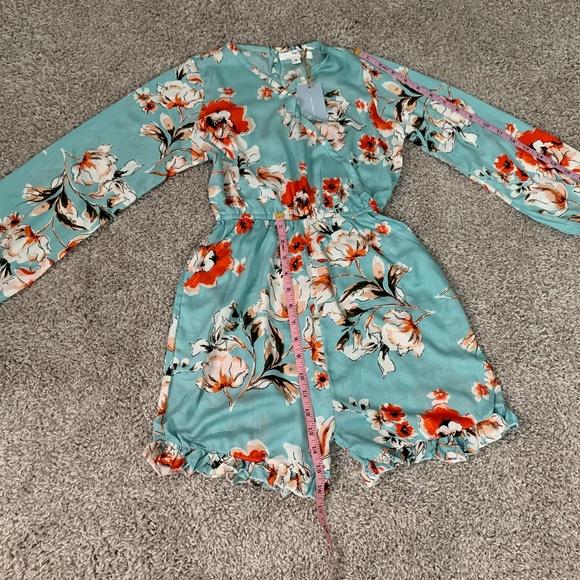 Peyton Bre Blue floral romper size 16 - Picture 9 of 12